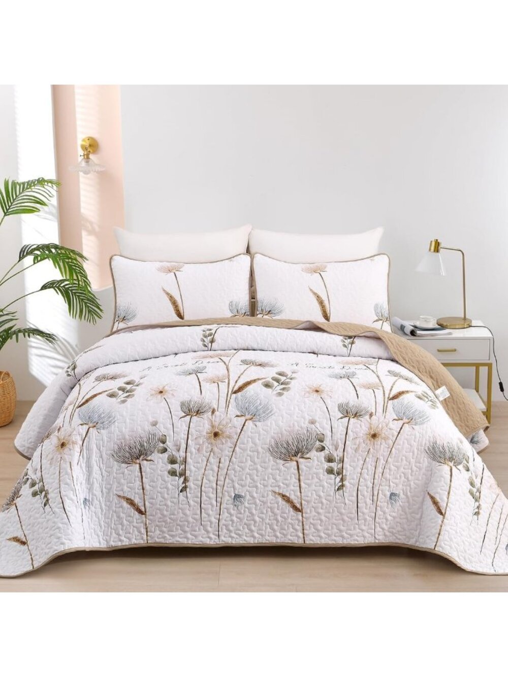 Floral Queen Quilt Bedding Set in Khaki with 2 Pillowcases - Cozy Bedspread